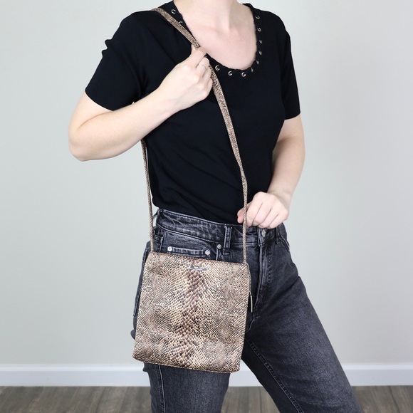 Nine West Handbags - 90s/Y2K Small Square Snakeskin Shoulder Bag